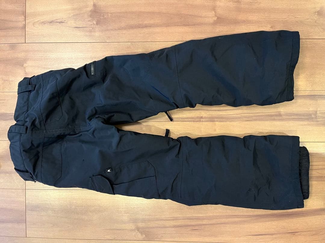 値下げしました！BURTON キッズ　スノーボードウェア 130