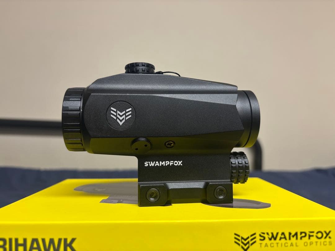実物 swampfox TRIHAWK 3X30 プリズムスコープ ドットサイト