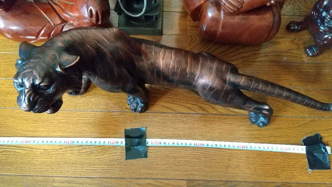 蓮ちゃんの巨大.虎の置物.約65cm位吠える姿勢.金属製