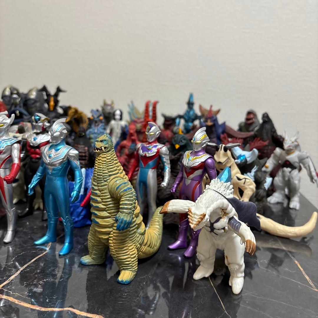 ウルトラマン　フィギア　怪獣　大量　まとめ売り