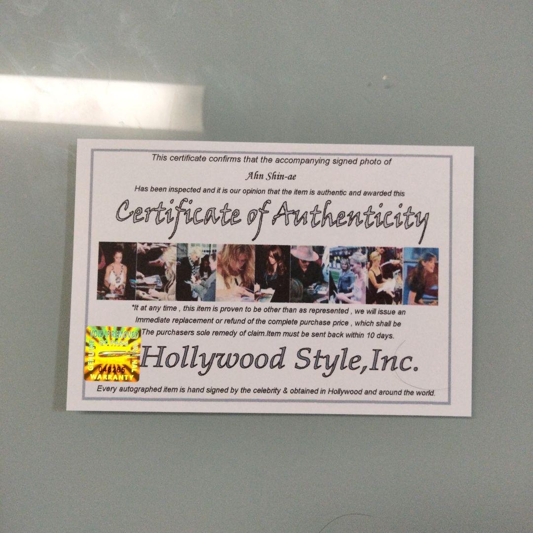 セール中…アン・シネ直筆サイン入り2Lサイズ写真‥大韓民国の女子プロゴルファー。