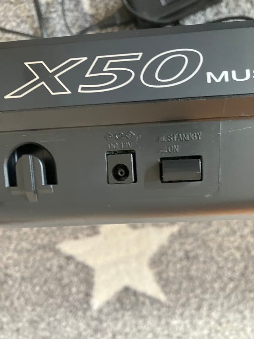 X50 シンセサイザー　中古　配線ジャックゆるい