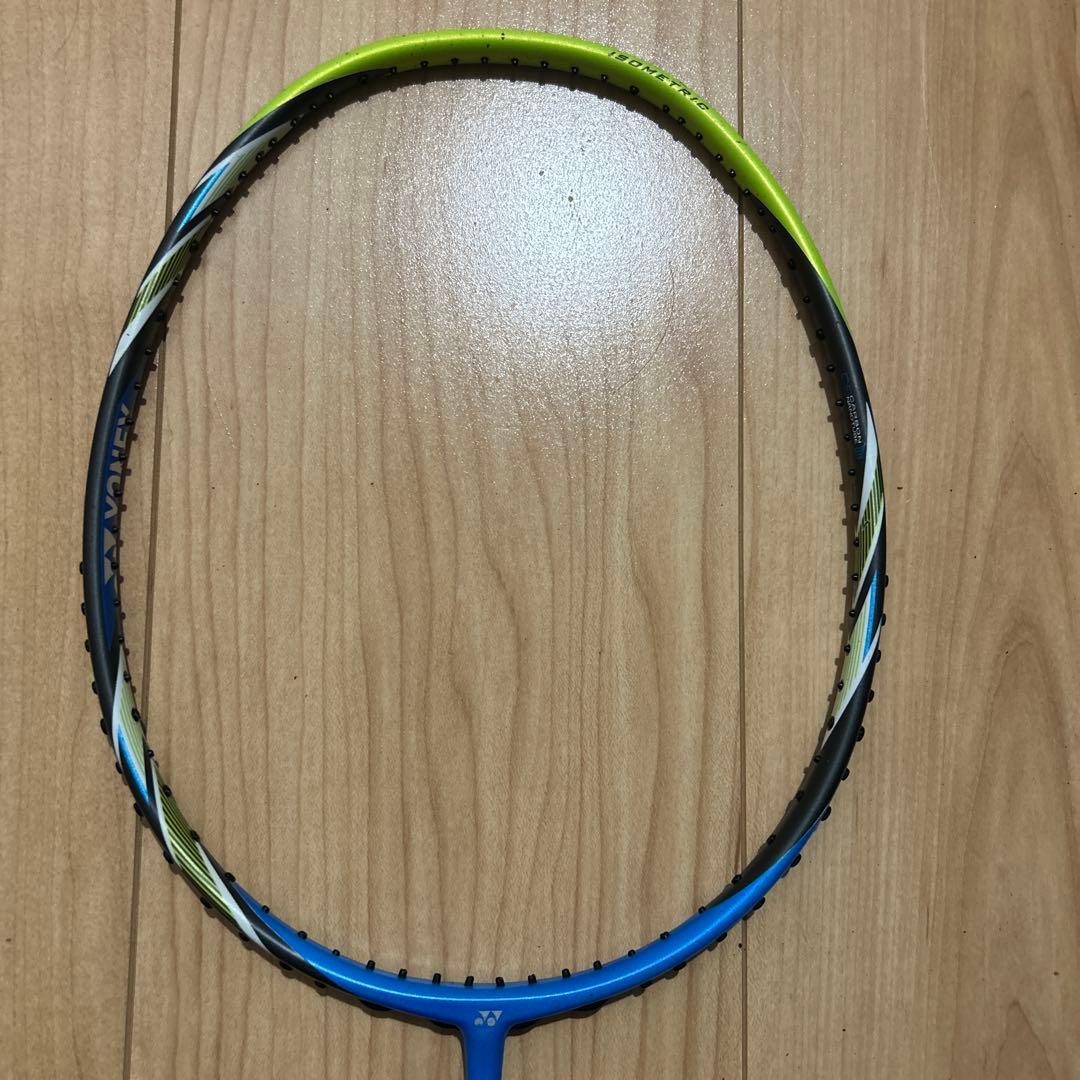 バドミントンラケット　アークセーバーFB
