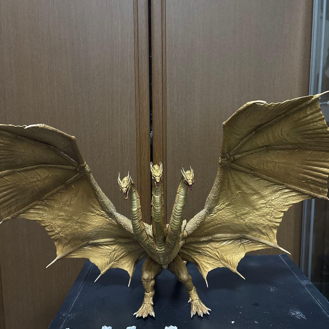 最安値ハイヤトイズ　キングギドラ フィギュア ゴールド 約30cm