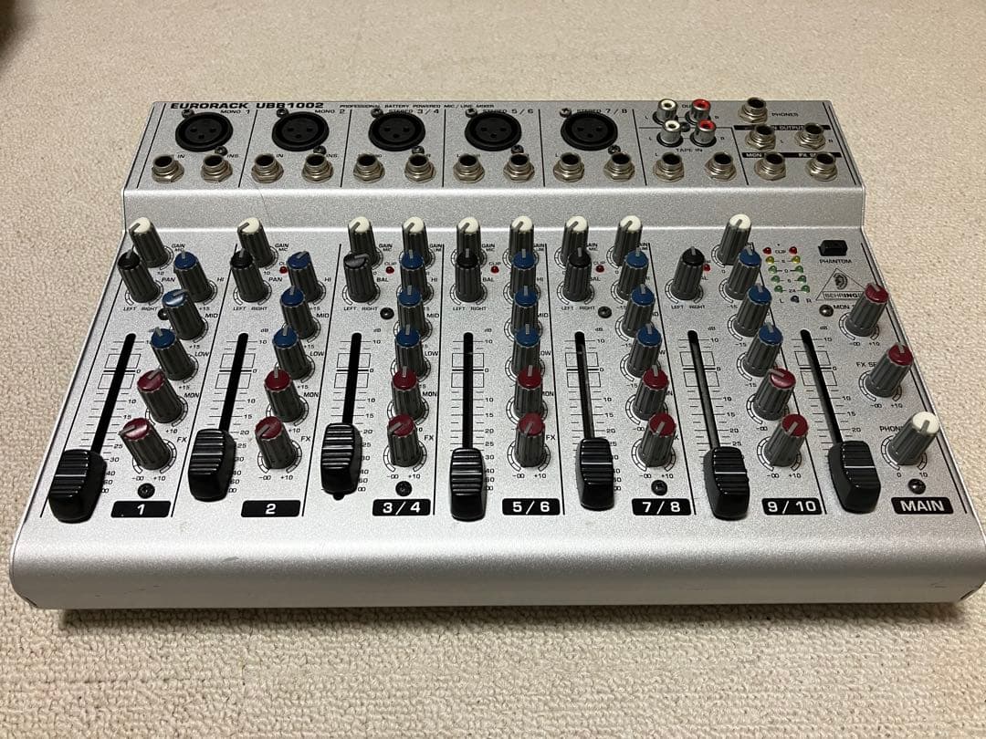 BEHRINGER UBB1002 アナログミキサー