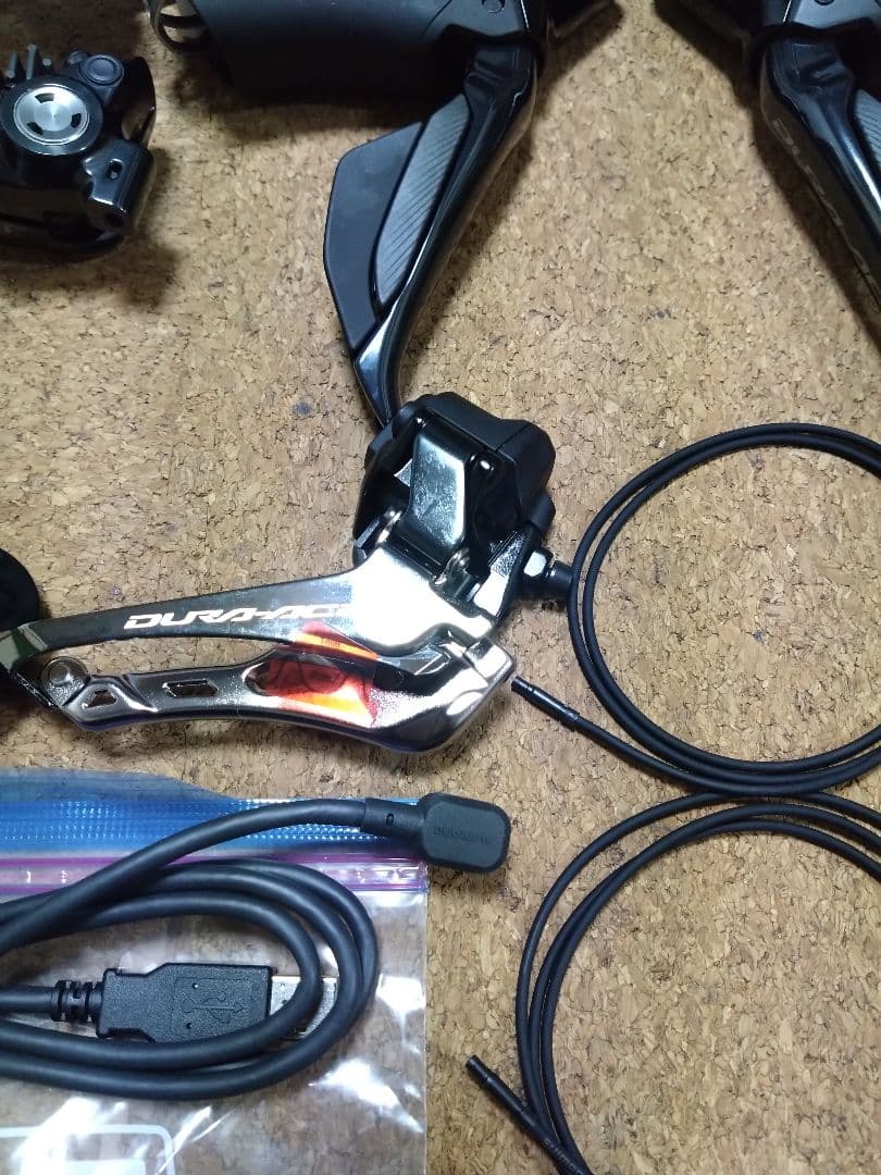 シマノデュラエースR9270 Di2 油圧ディスク 2×12s セット新品未使用