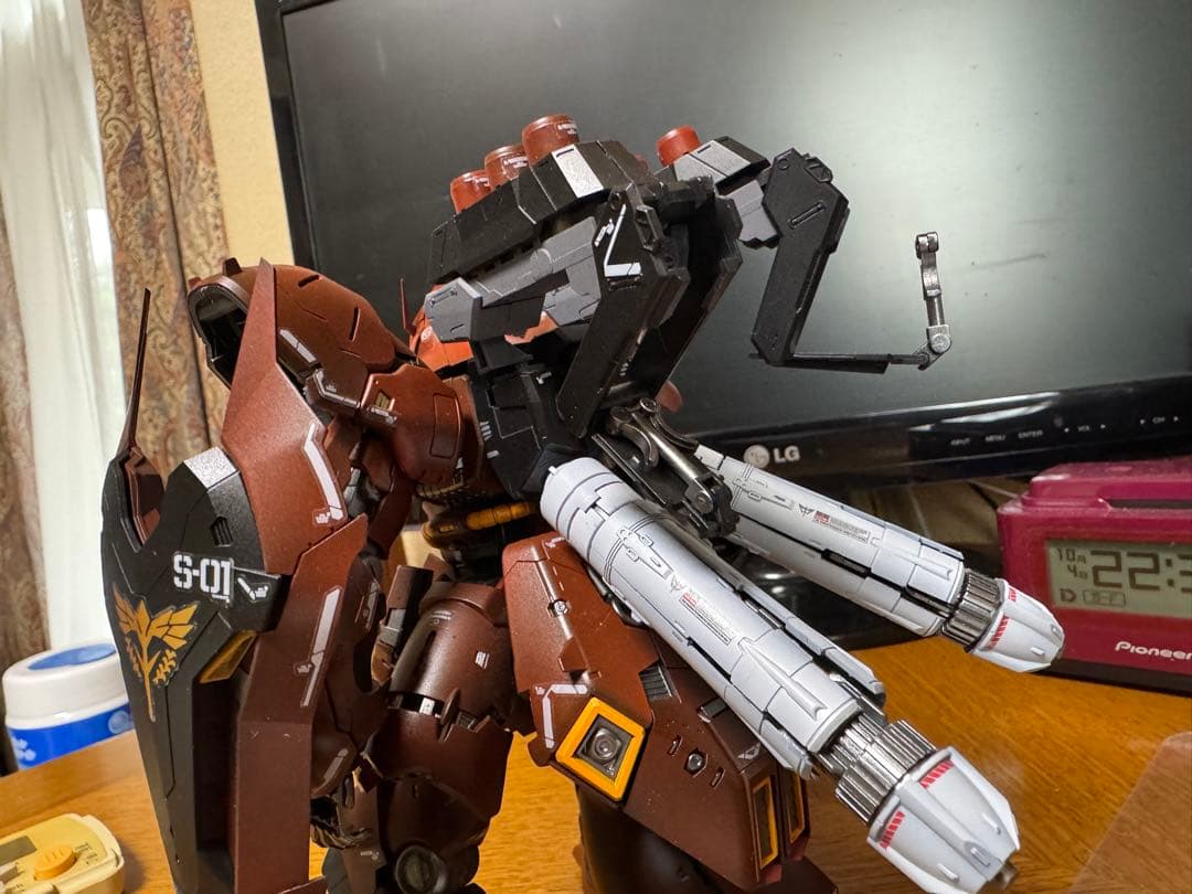 RG サザビー　改造塗装済み完成品