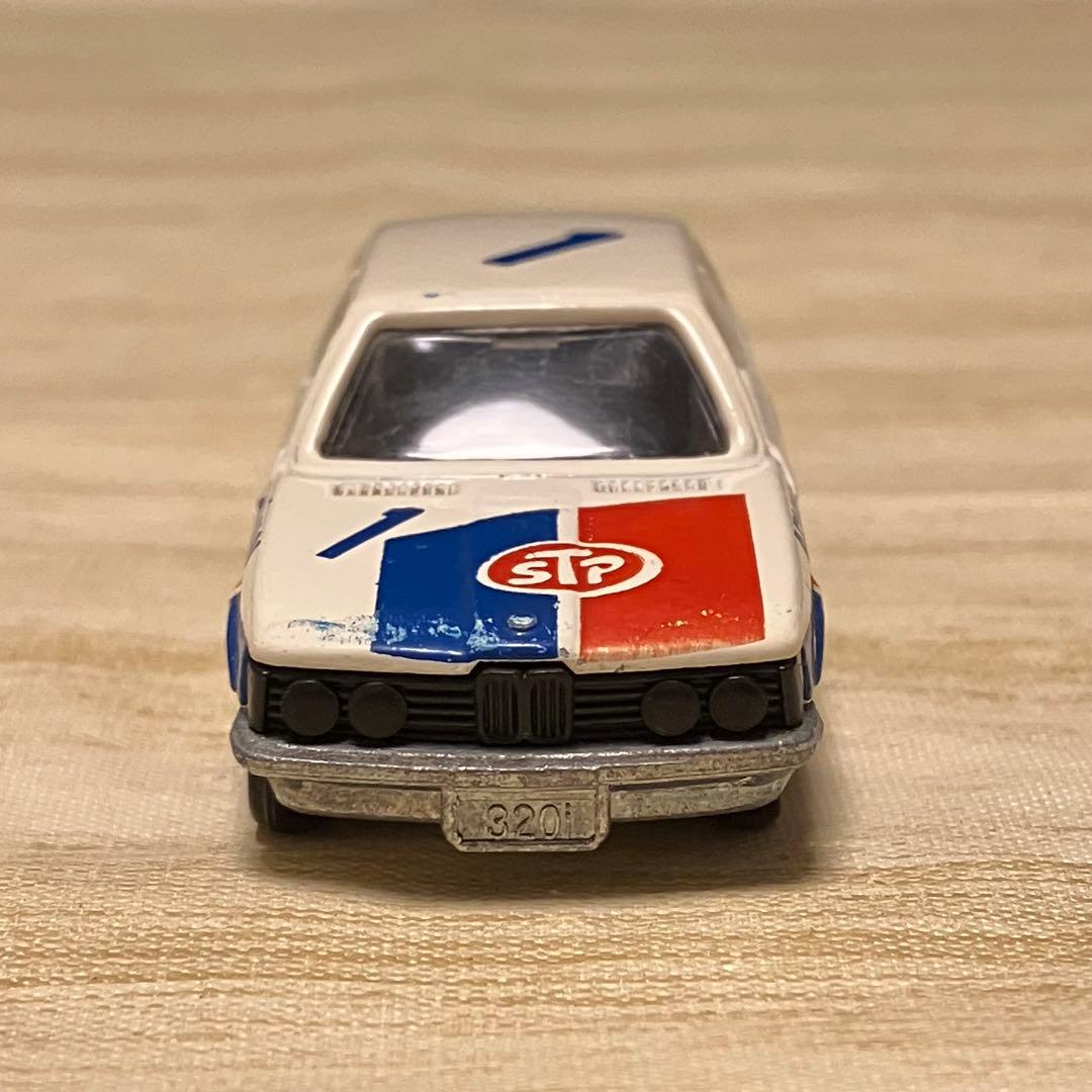 トミカ  320i No.F23 1/62