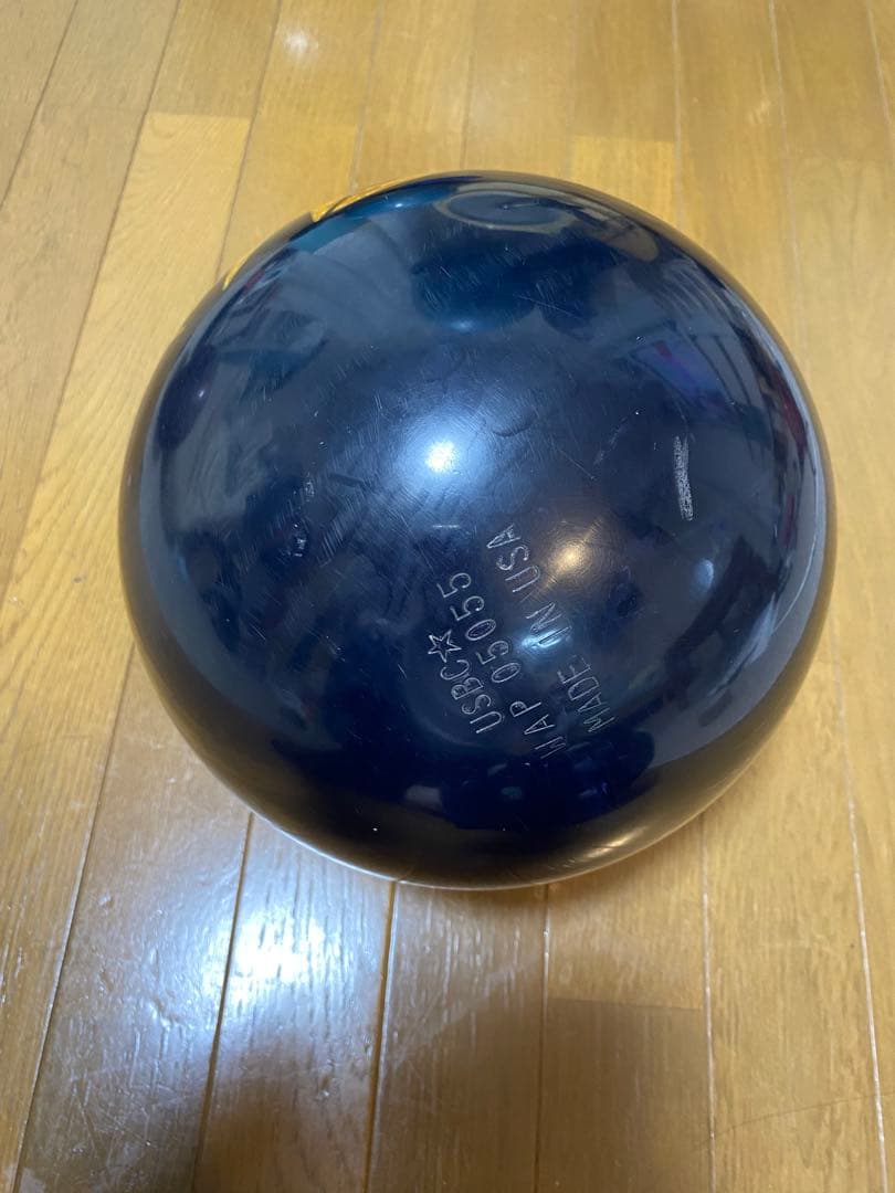 MOTIV VENOM ボウリングボール　14ポンド