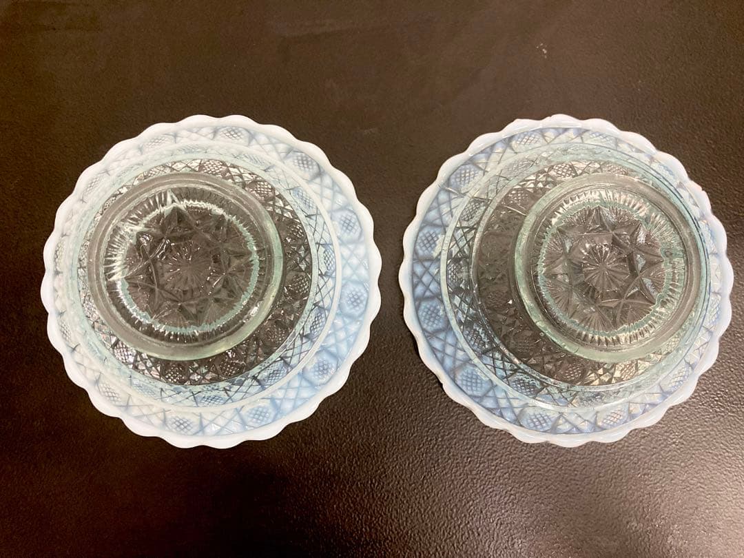 明治〜大正時代 色ガラス 乳白色 切子 彫刻 氷皿 ペア 2客