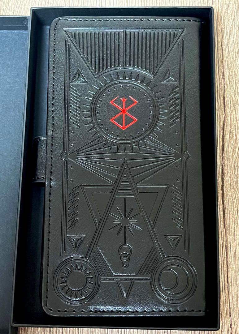 ベルセルク（狂戦士の甲冑）★手帳型スマホケース