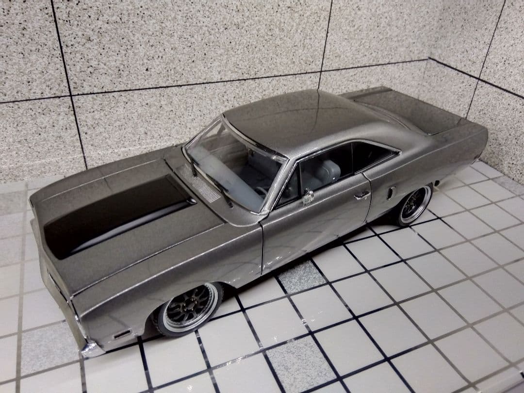 1/18 グリーンライト 1970 Plymouth Road Runner
