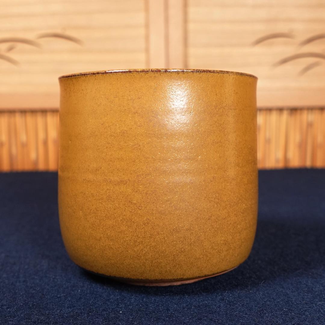 高取焼宗家 十一代 高取静山 秀逸作 高取筒茶碗 共箱 茶道具