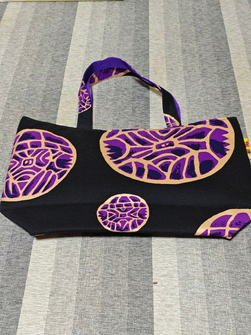 [新品未使用]キーヤンのウマの額縁 トートバッグ ステッカー おまけ