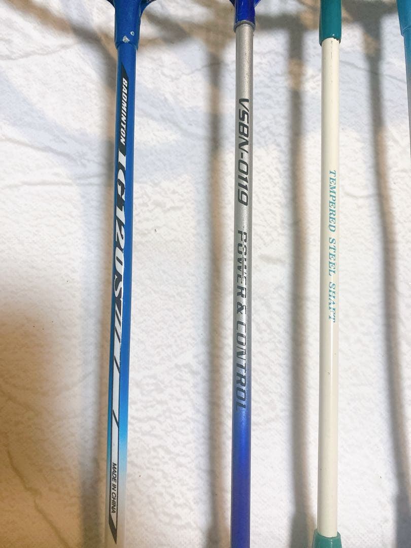 バドミントン ラケットまとめ売り！みなさんでどうぞ！