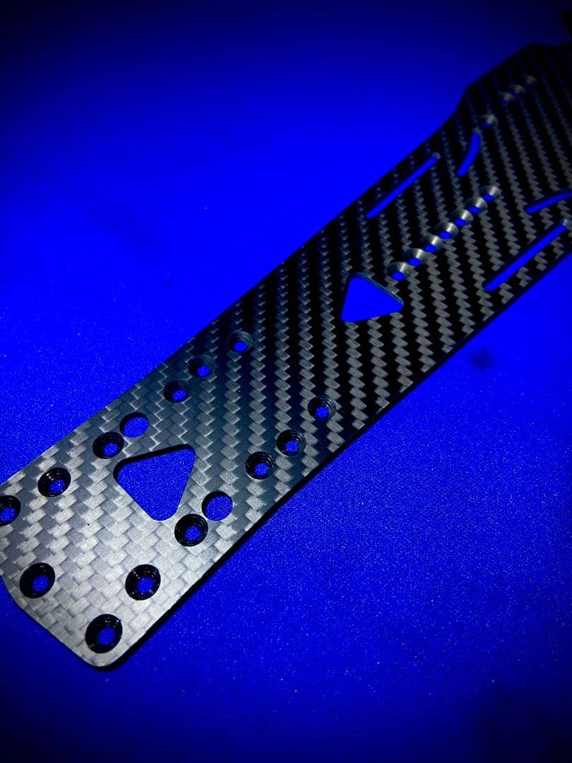 sakuraD5 MR用　オリジナルメインシャーシ　2.0 蕨山Carbon