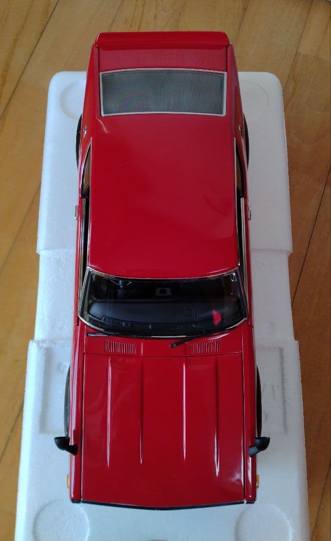 京商 1/18 日産 スカイライン 2000 GT-R 赤