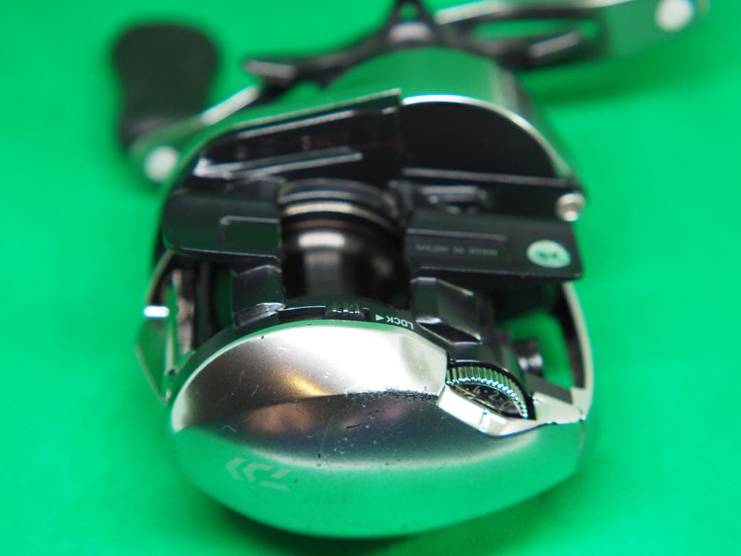 ダイワ ジリオンSV TW 1000SH ギア比7.1:1 機関良好 キズ多め