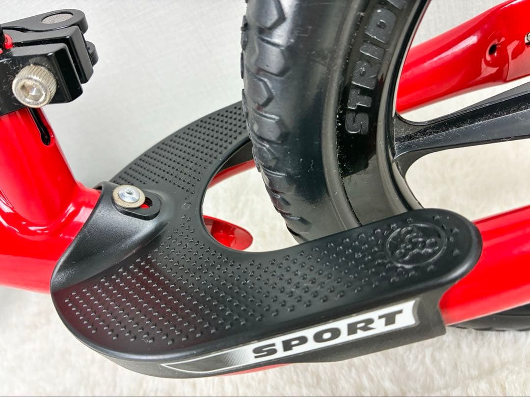 ほぼ未使用ストライダー STRIDER12inchバランスバイクSPORTレッド