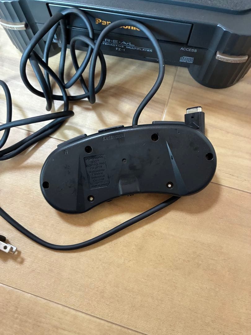 パナソニック　3DO FZ-1本体及びコントローラー　2点セット