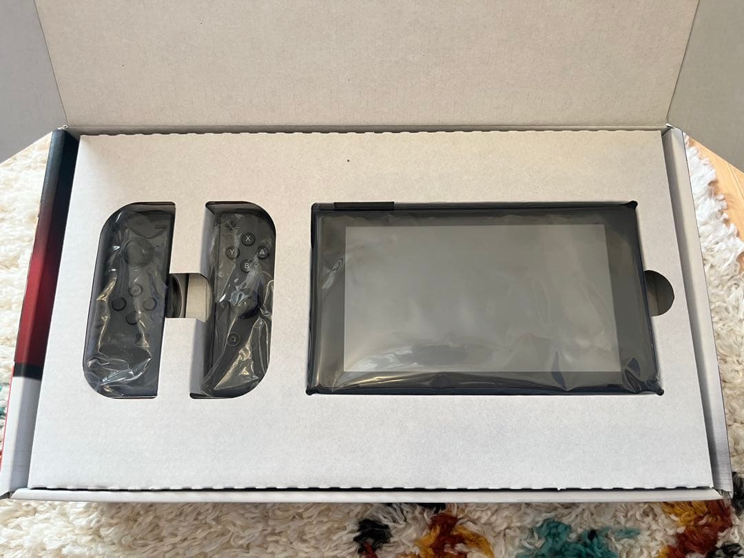 【美品】Nintendo Switch本体