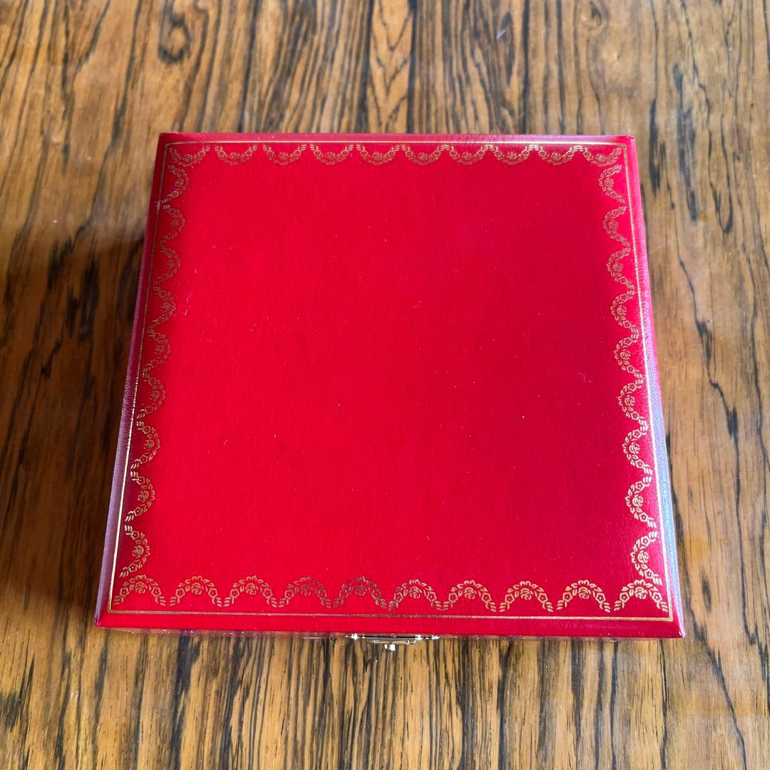 カルティエ　永久カレンダー