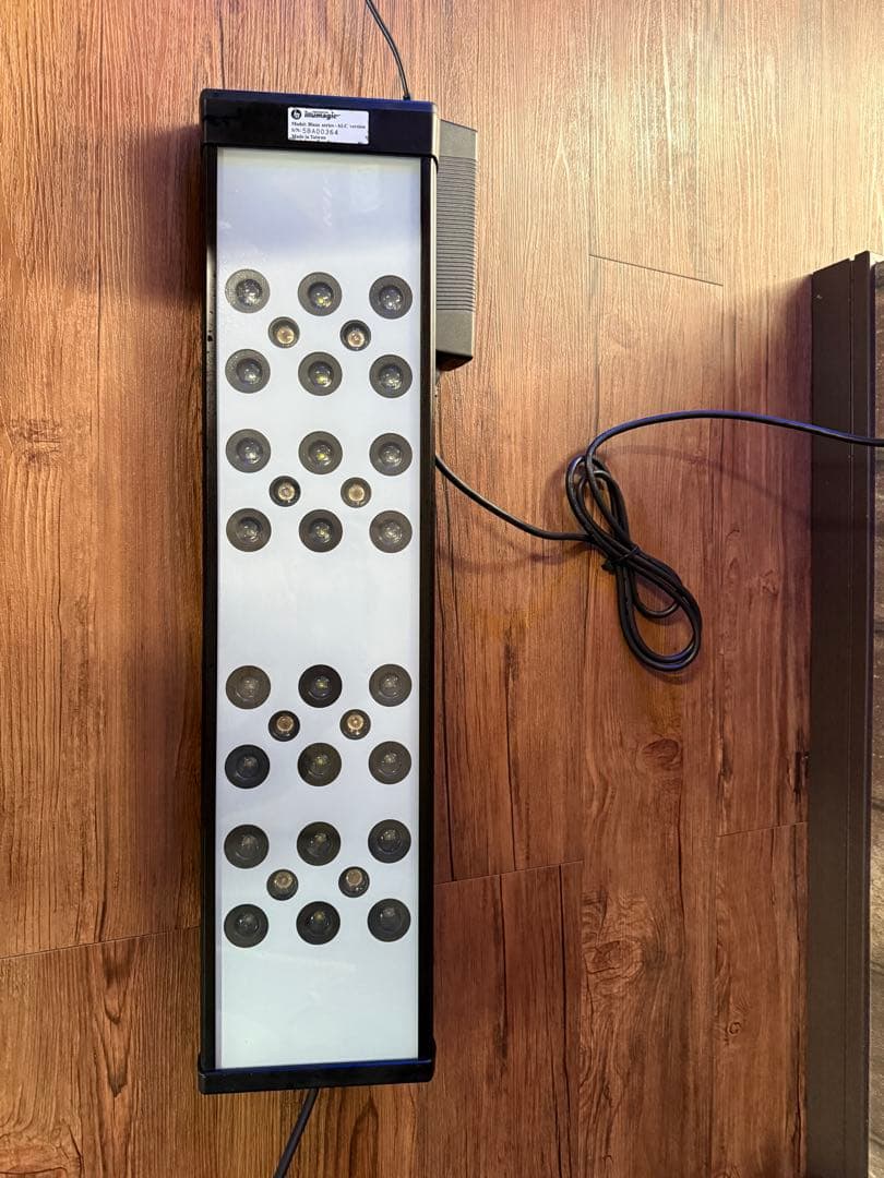 サンゴ　海水魚　Illumagic LED 60センチ　水槽ライト