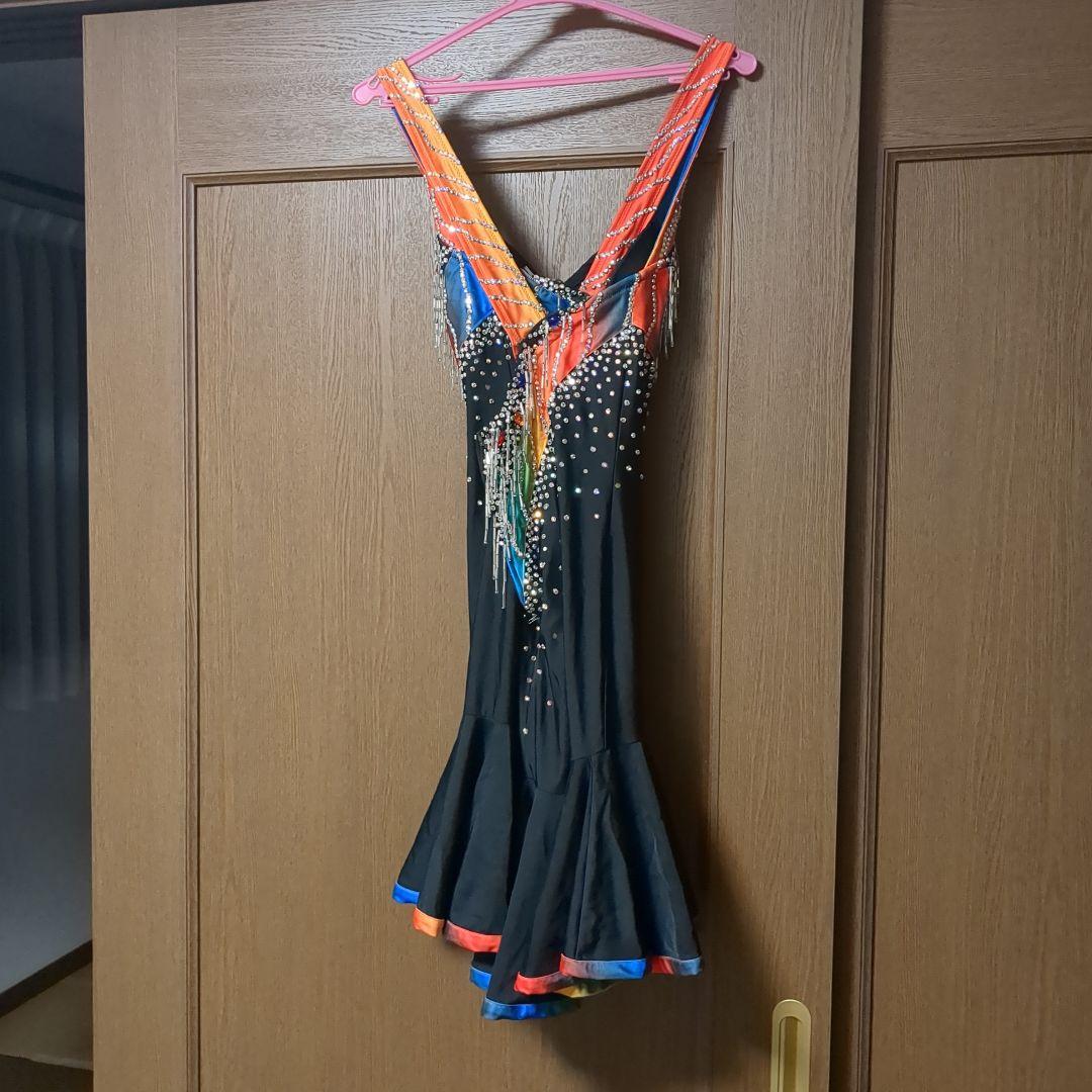 社交ダンスラテンドレス 黒 赤 青 フレアスカート