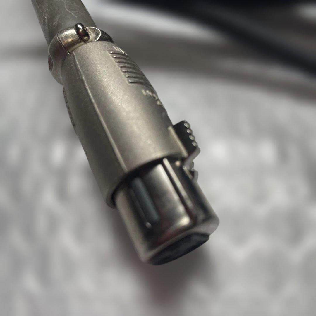 SHURE ボーカル用ダイナミック　マイクロホン