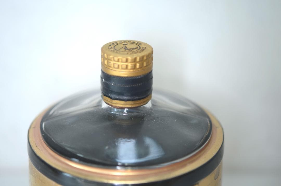 ヘネシー ナポレオン 樽型ボトル ゴールド