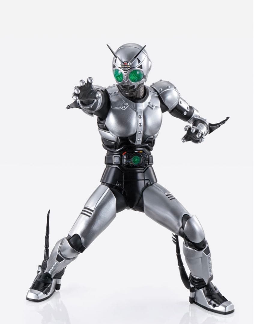 S.H.Figuarts（真骨彫製法）　BLACK、シャドームーン　2体セット