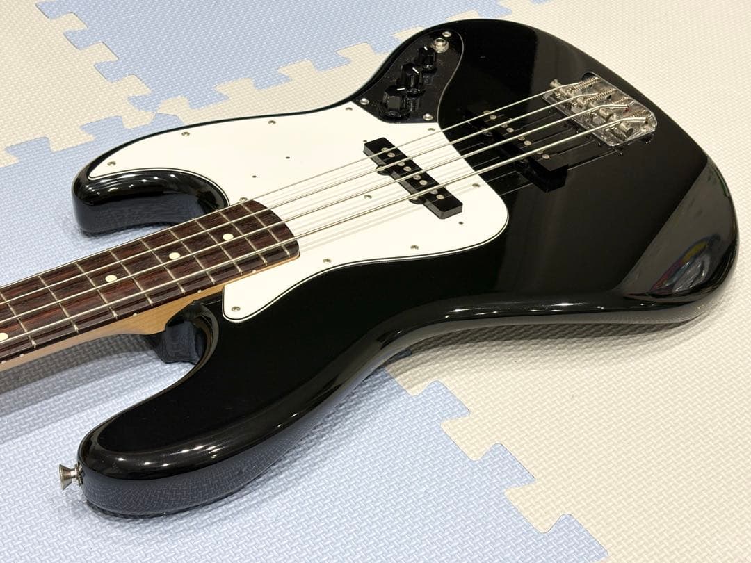 Fender Japan Jazz Bass Black Pシリアル