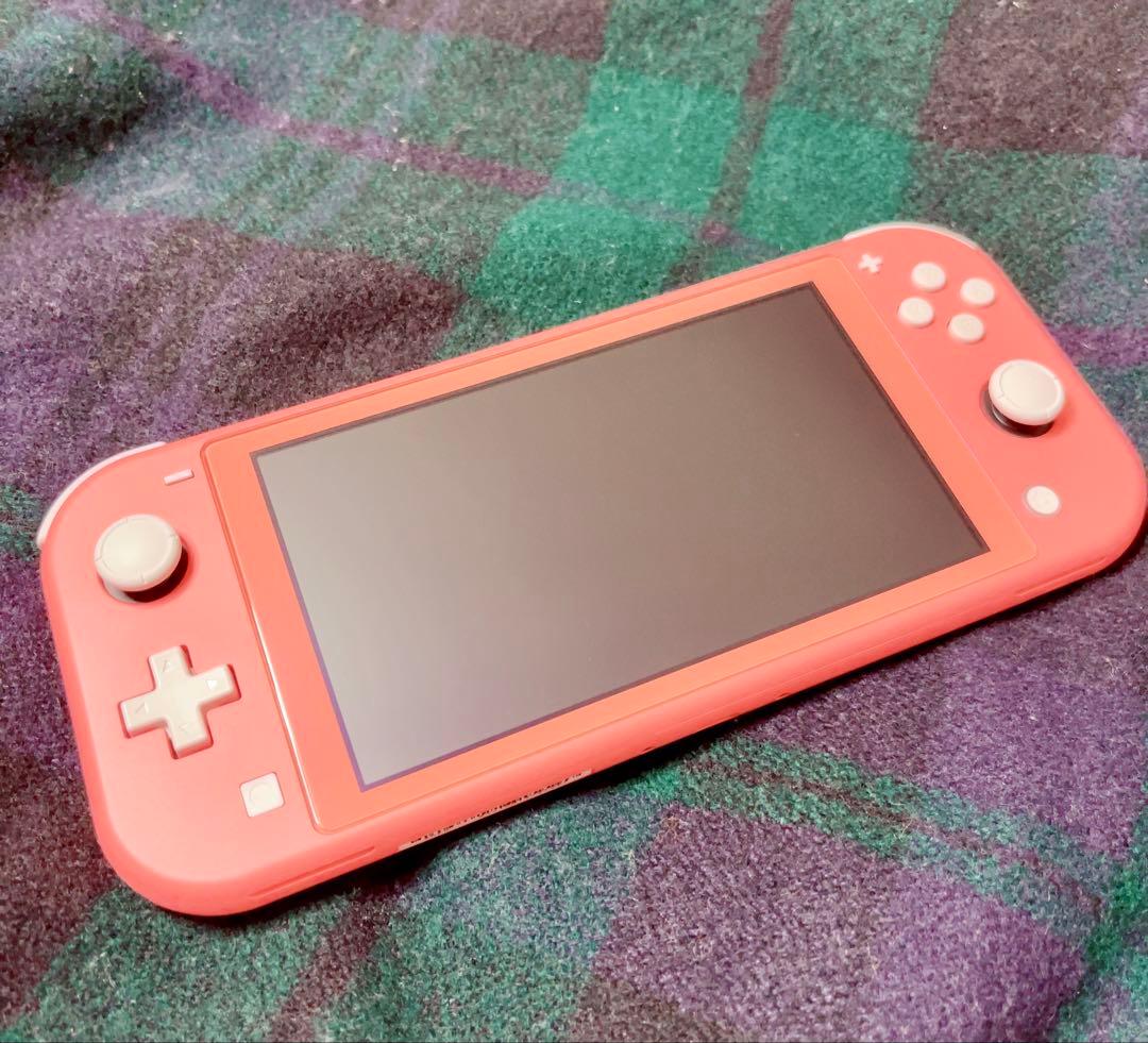 ✮希少✮Nintendo SwitchLight＋ポケモン(データ)＋ケース