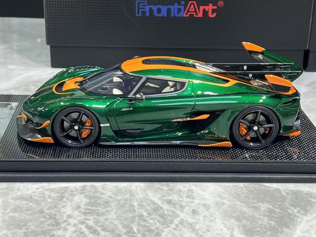 新品 FrontiArt ケーニグセグ jesko グリーンカーボン ミニカー