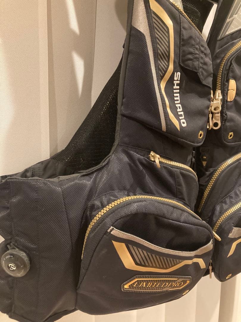 シマノ フローティングベスト　VF-113Q