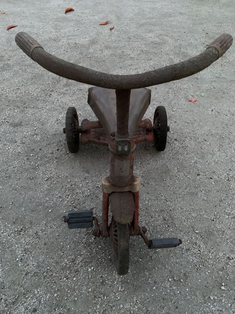 約50年前新車で購入　レトロ  アンティーク　ガーデン 三輪車 オブジェ 昭和