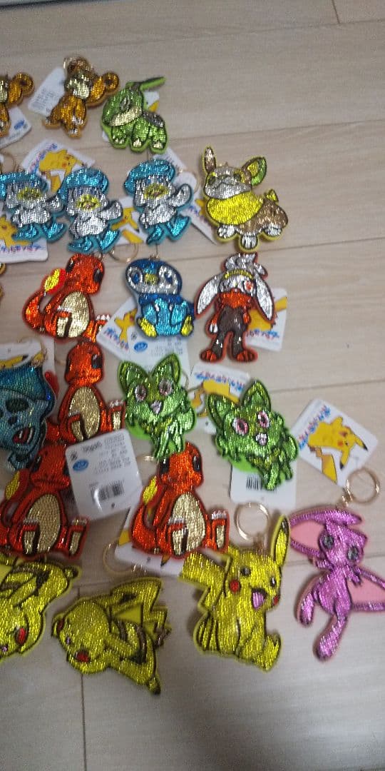 ポケモン ラインストーン40個以上　ぬいぐるみ10種