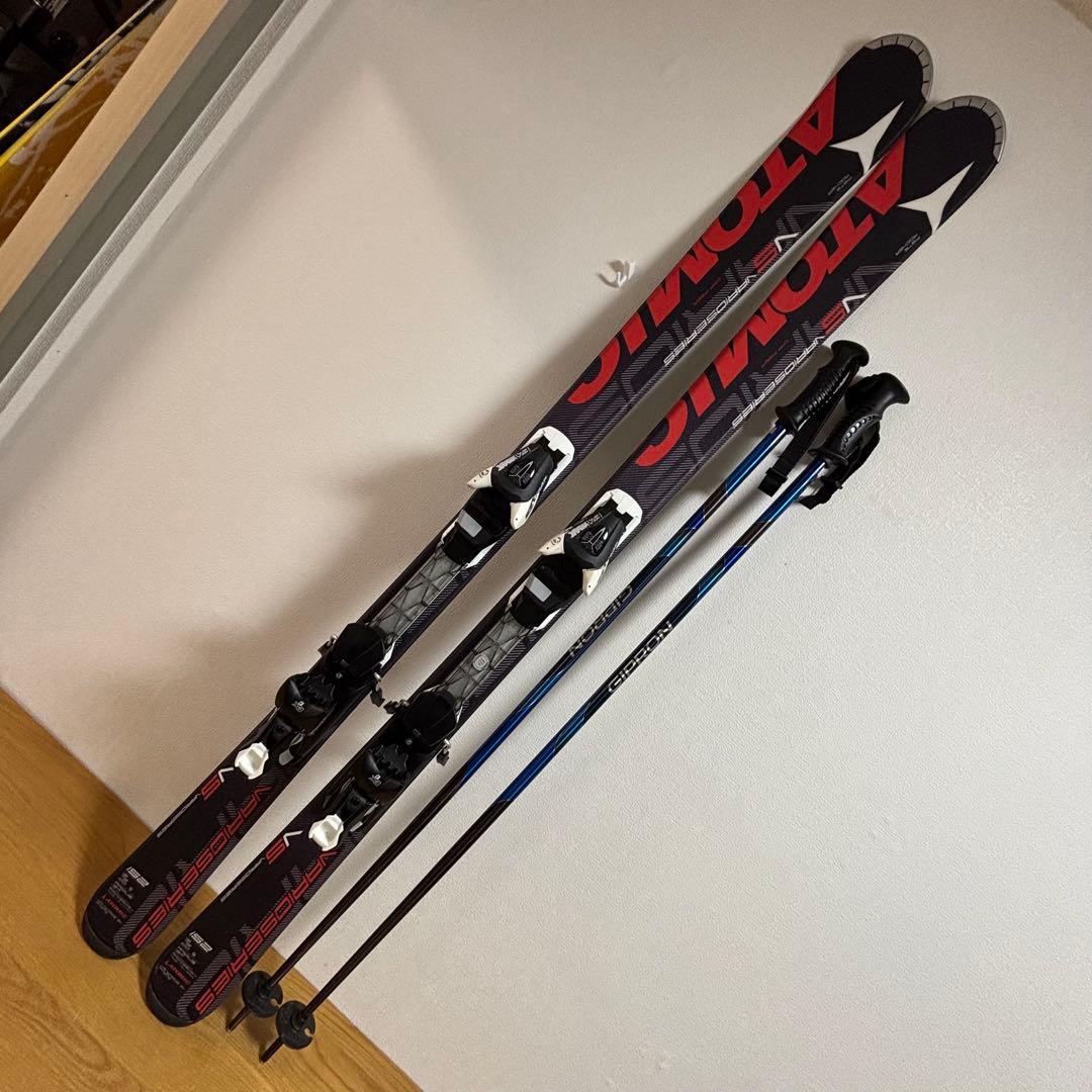 UＶ美品 GIPRONストック付　ATOMIC 152cm スキー板セット