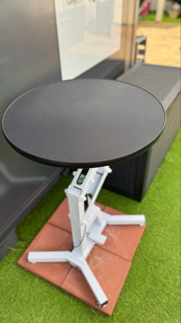 丸型トリミングテーブル　昇降回転式