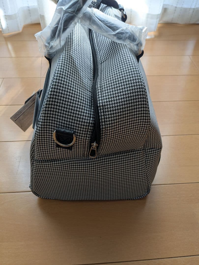 【未使用]ダンロップゼクシオ XXIO　ロゴ刺繡入り　千鳥柄　ボストンバッグ