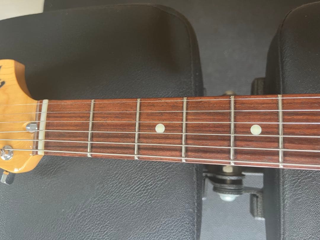 Fender ストラトキャスター　Capri Orange