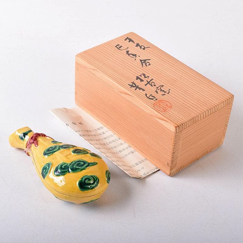 茶道具　松阪萬古焼　松古窯　佐久間芳丘作　色絵　干支　巳香合　共箱　V　8209