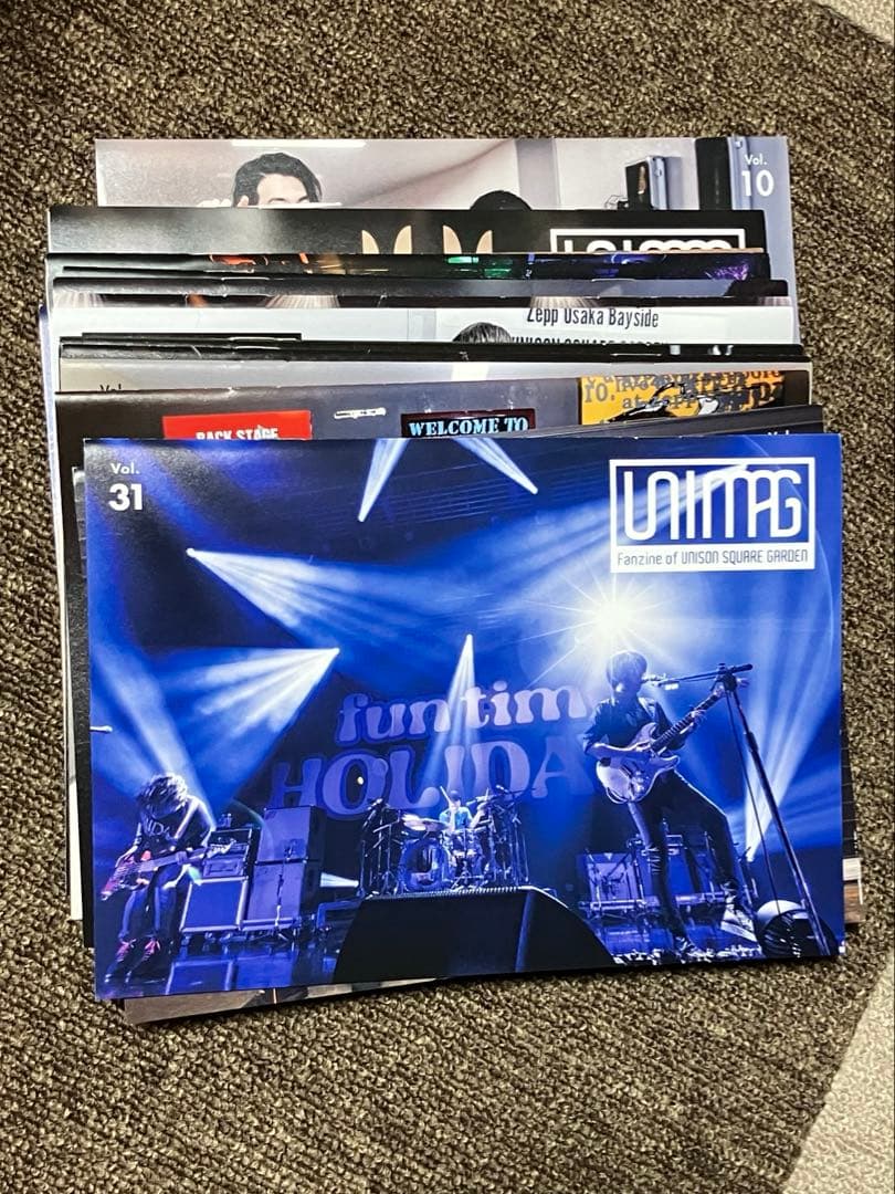 ユニゾンファンクラブ会報Vol.10〜31(※25無)➕グッズ
