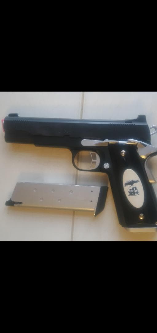 ウエスタンアームズ、エアーガン、エクスペンダブルズ、ガンブラックVer