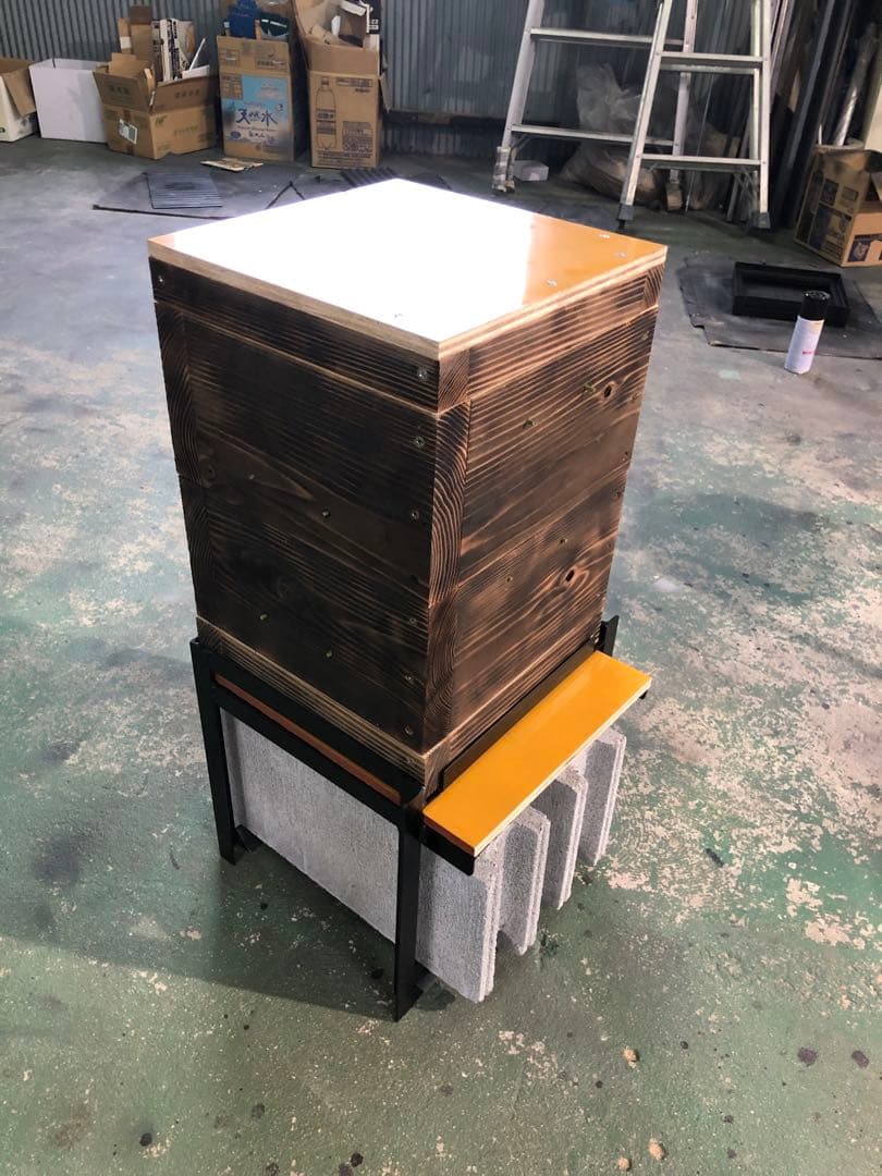 日本蜜蜂 重箱用巣箱台 30cm用