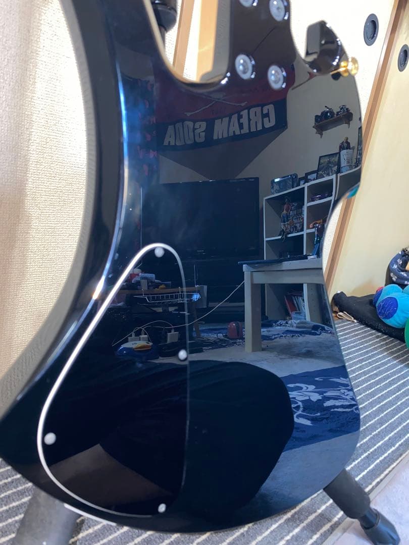 hideギターサイケモデル　 ワンタッチスタンド、新品弦、オーナーマニュアル