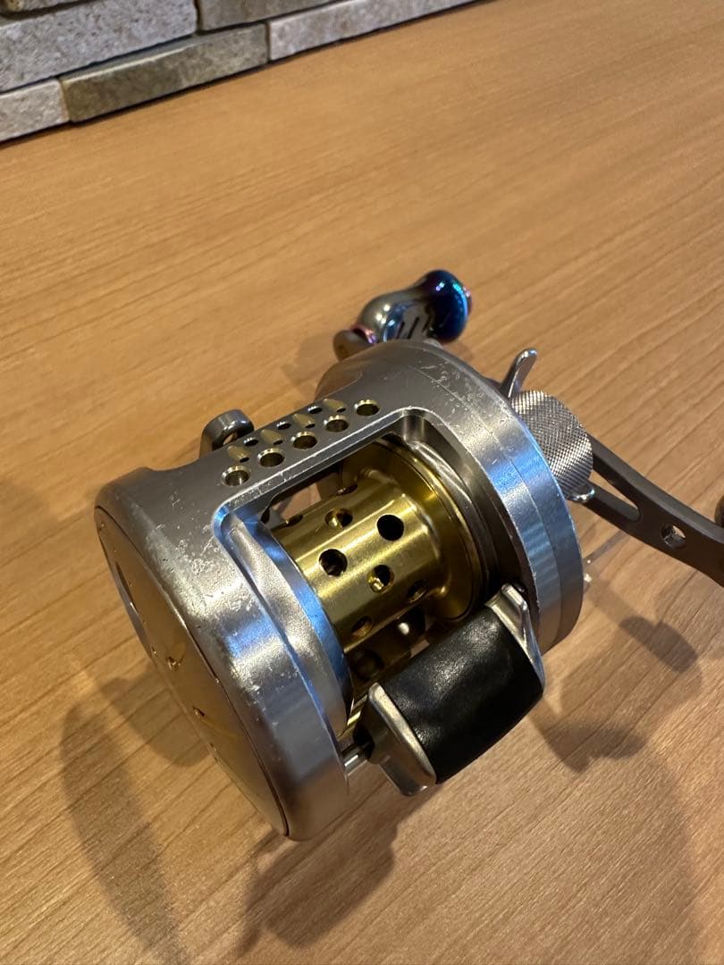 シマノ カルカッタコンクエスト 100dc