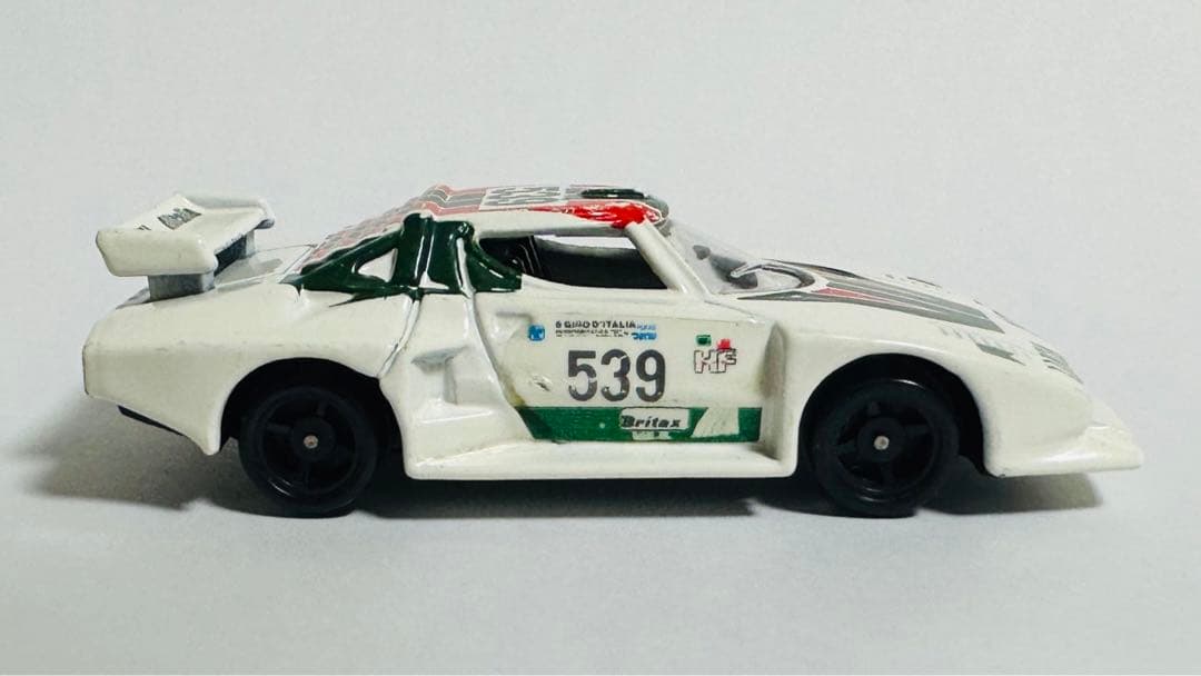 トミカ　ランチアストラトス　ターボ　日本製　No.F66 黒シート