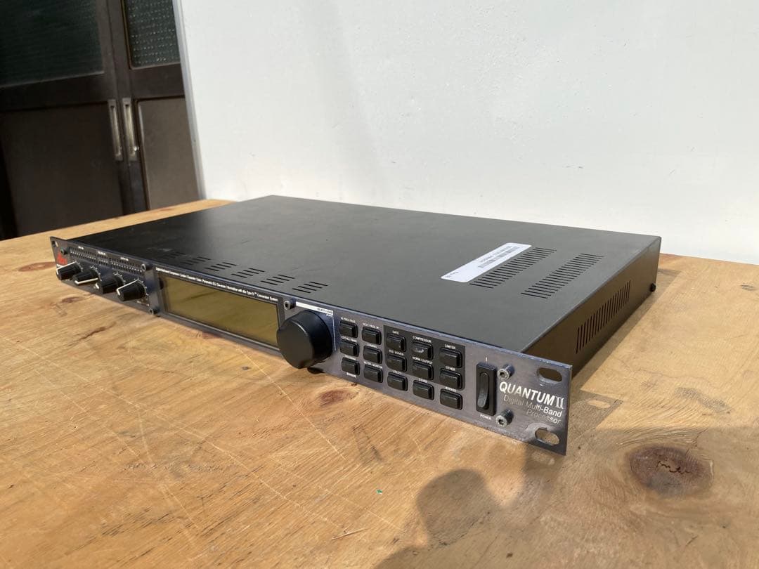 配信機器・PA機器・レコーディング機器 dbx guantum2 digital multi-band processr