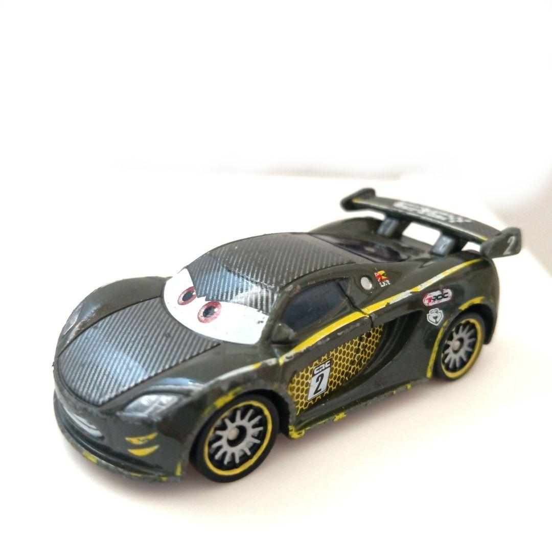 【希少】トミカ カーズ ルイス・ハミルトン カーボンレーサータイプ